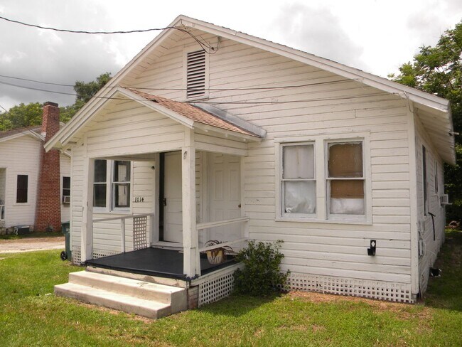 Foto del edificio - 1016 NE 8th Ave
