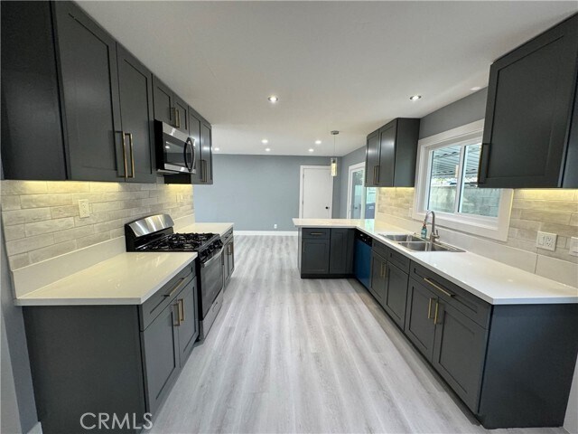 Building Photo - 25116 Cypress St