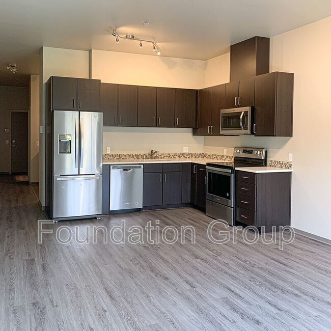 Building Photo - 2400 E Boston St