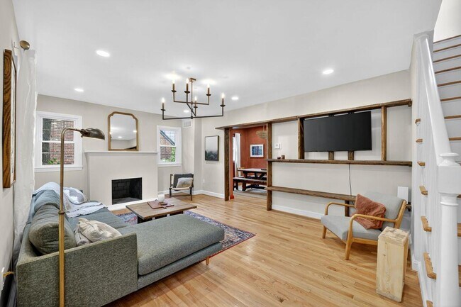 Foto del edificio - 6017 Inwood St