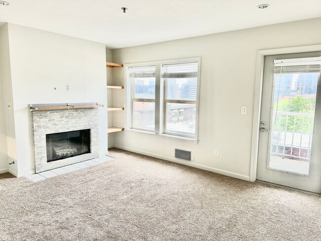Foto del edificio - 1 bedroom, 1 bathroom Condo with City View!