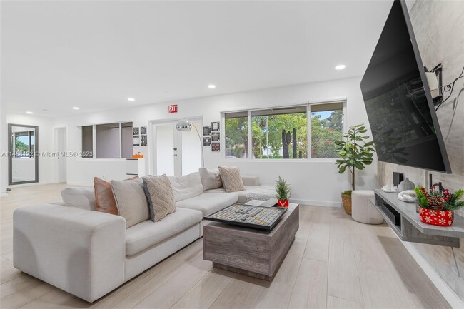 Foto del edificio - 4409 Monroe St