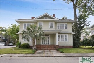 Building Photo - 537 Maupas Ave
