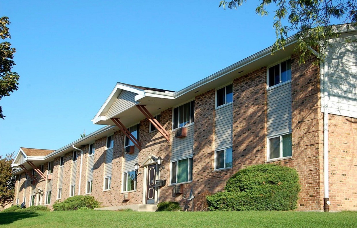 Primary Photo - College Manor Apartments