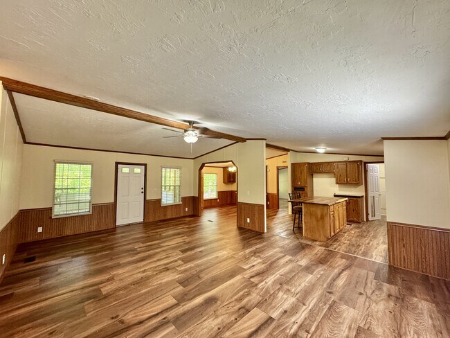 Foto del edificio - 229 Bateman Ln