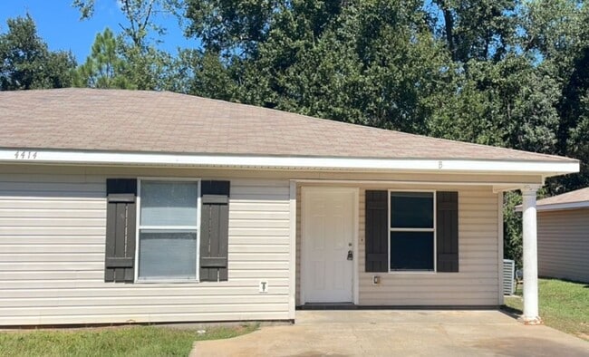 Building Photo - 30 1/2 Street- 4414