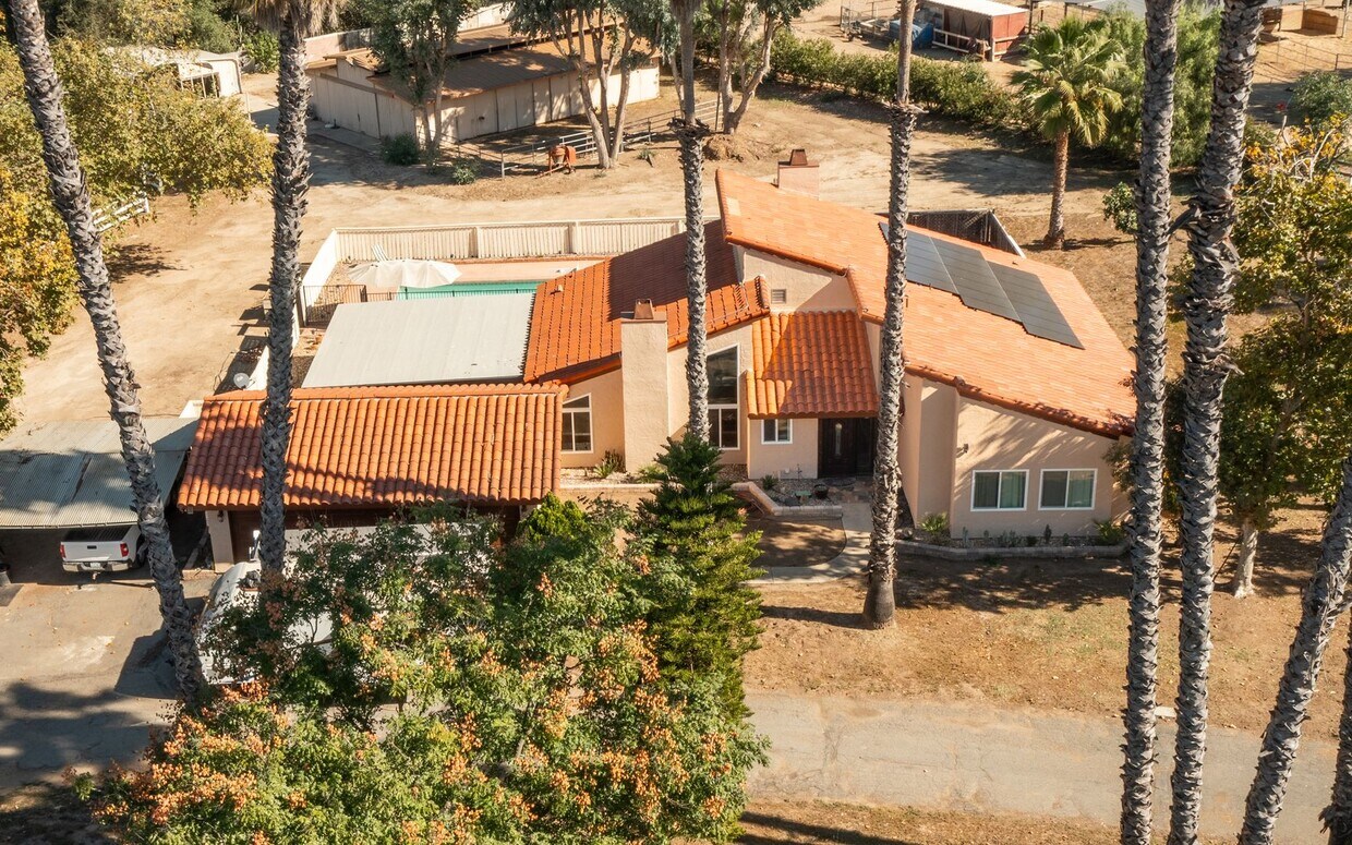 Foto principal - 15408 Glentree Rd