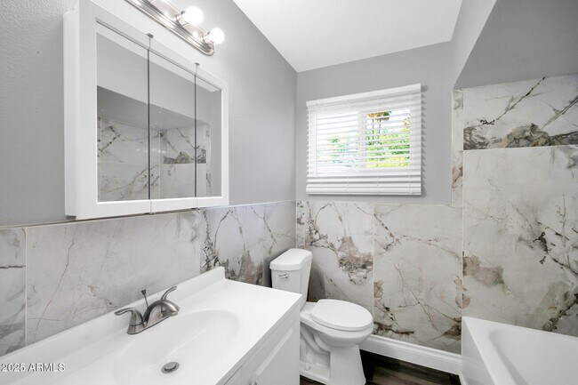 Foto del edificio - 7039 N 15th St
