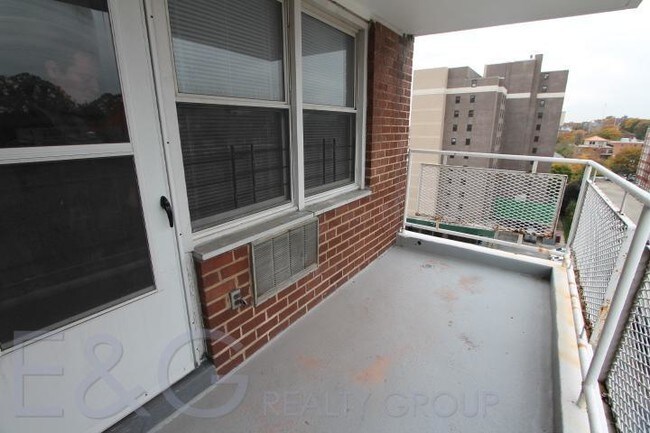 Building Photo - 183-11 Hillside Avenue