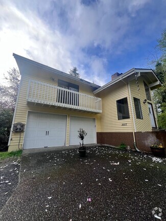Building Photo - 3557 NW Lakeness Rd