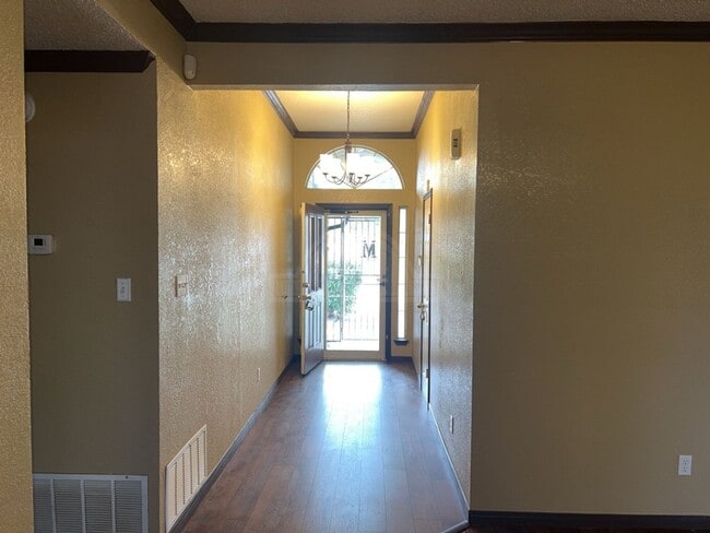 Building Photo - 4903 Misty Cir