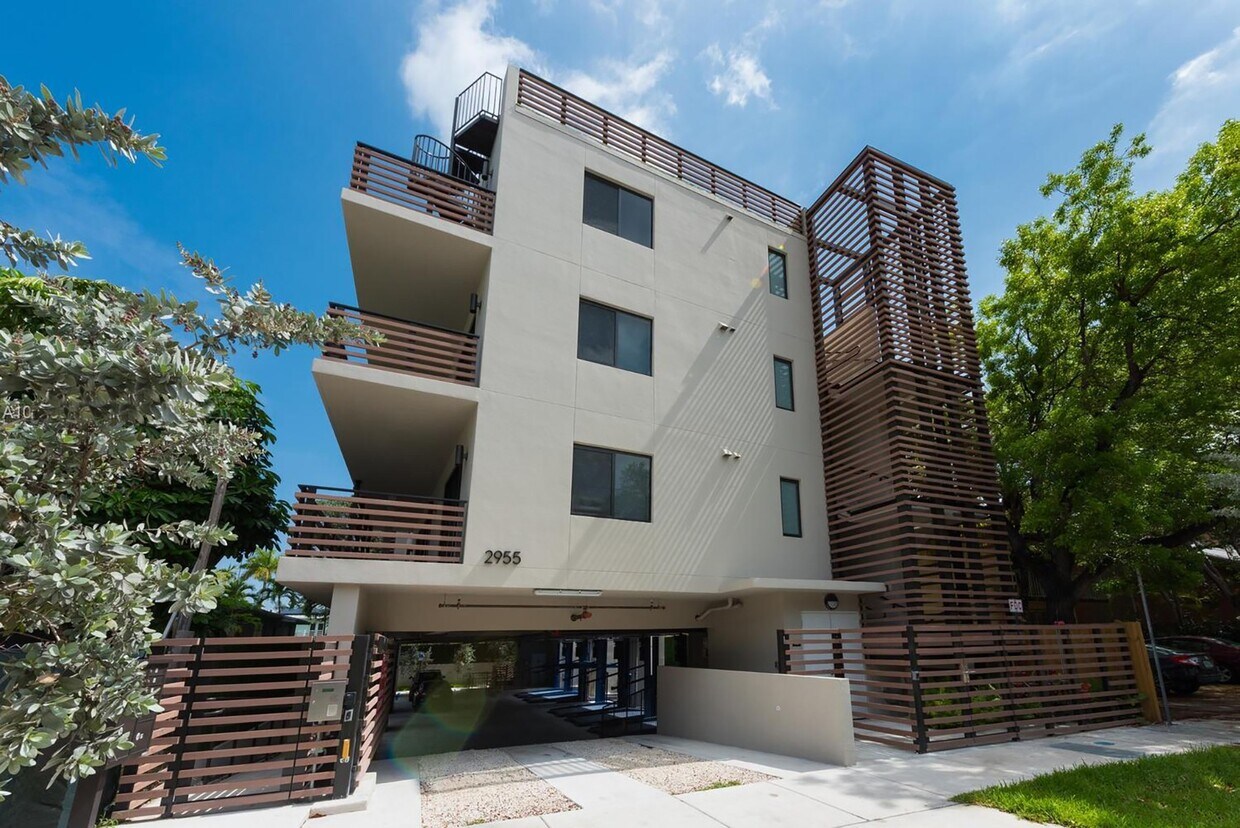 Primary Photo - 2955 Bird Ave