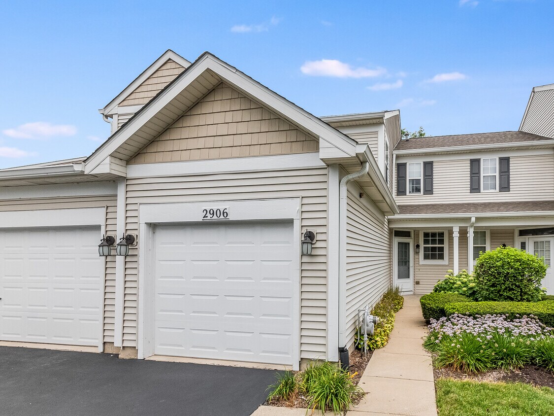 Primary Photo - 2906 Rutland Cir