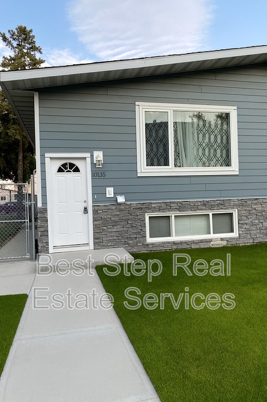 Photo principale - 10135-10161 161 St NW