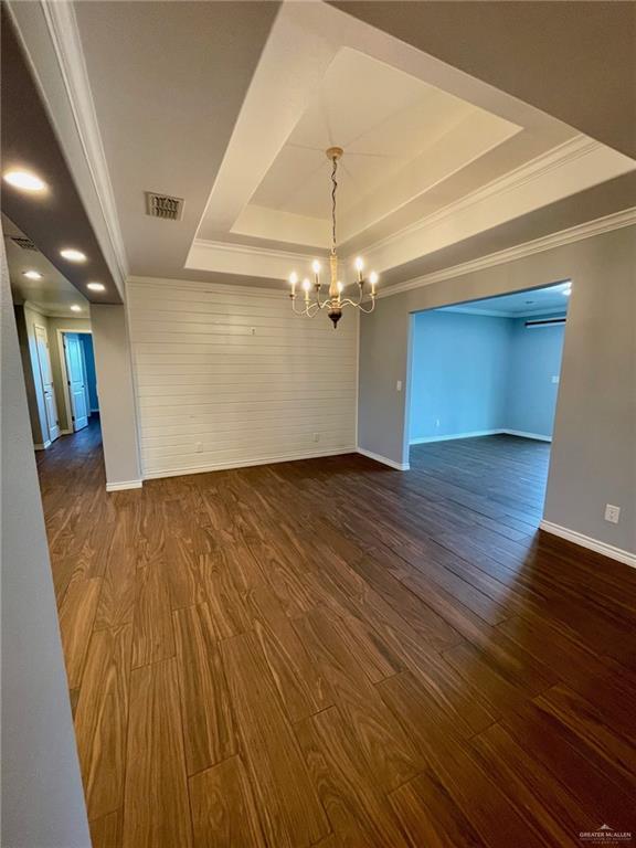 Foto del edificio - 1324 E Mile 5 N