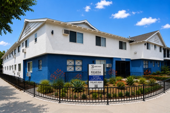 Foto del edificio - Reseda Apartments | 7650 Reseda Blvd