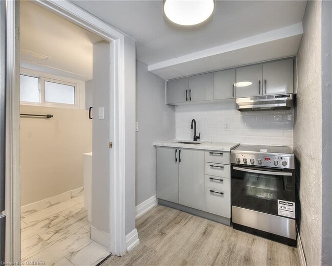 Building Photo - 1-Bedroom Basement Suite in Kitchener | $1449 ALL-INCLUSIVE | Parking & Laundry