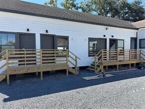 Building Photo - 905 74th St