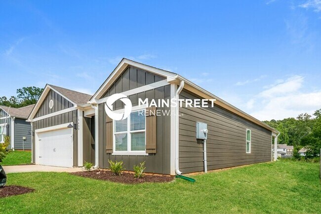 Foto del edificio - 4 Bedroom Pet-Friendly Home in BESSEMER, A...
