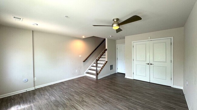 Foto del edificio - 7244 Clagett Dr