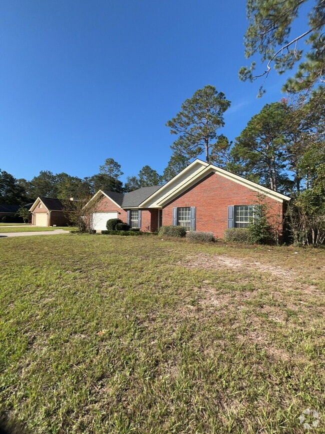 Building Photo - 440 Arlington Dr