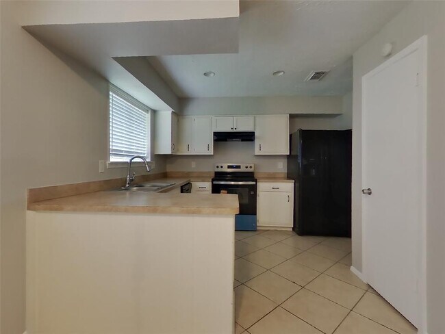 Building Photo - 4523 Mossygate Dr