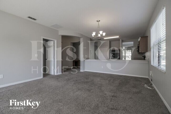 Building Photo - 9114 Venezia Plantation Dr