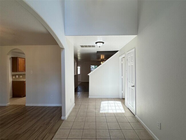 Building Photo - 5819 Laramie River Ct