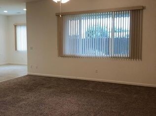 Foto del edificio - 3771 N Shelly Ave