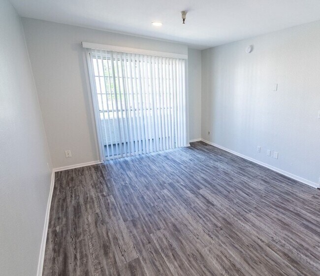 Foto del interior - 1944 Whitley Ave.