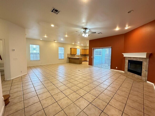 Foto del edificio - 606 E 54th St