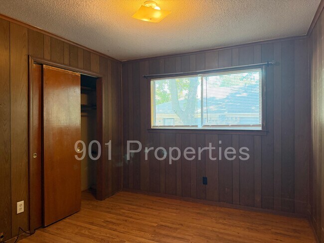 Foto del edificio - 6415 Gillespie Rd