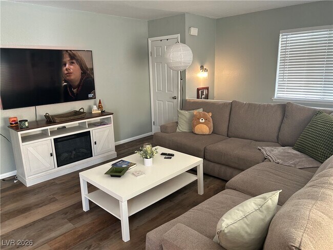 Foto del edificio - 1358 Lorilyn Ave