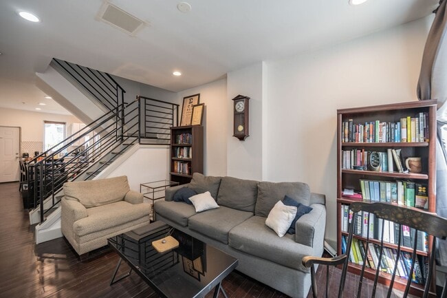 Modern Olde Kensington Home - Modern Olde Kensington Home