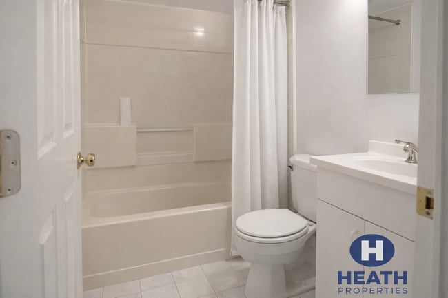 Building Photo - 22 St Cyprians Pl