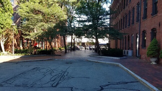 Foto del edificio - 19-23-23 Pleasant St