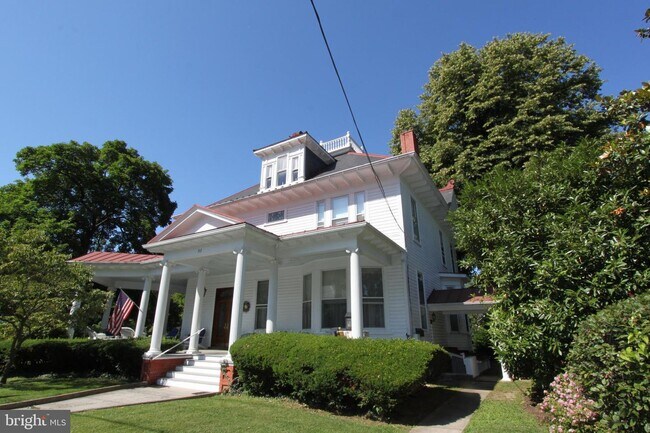 Foto del edificio - 312 S Samuel St