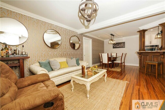Foto del edificio - 303 Raintree Ct