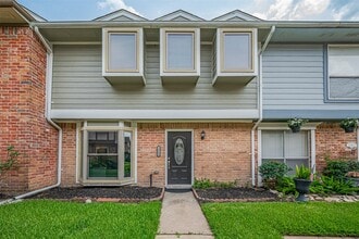 Building Photo - 14688 Perthshire Rd