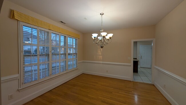 Building Photo - Cornelius with easy access to I-77