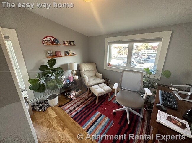 Building Photo - 287 Beacon St