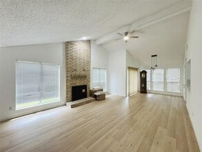 Building Photo - 2906 Shadow Trail Dr