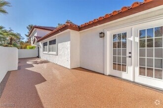 Building Photo - 2868 Vista Del Sol Ave
