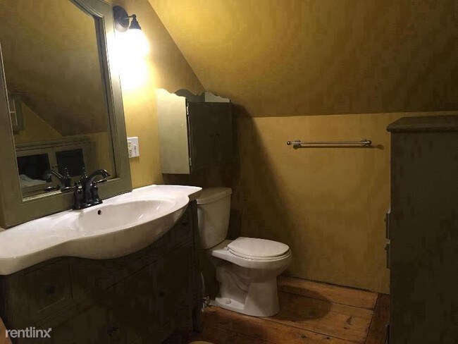 Building Photo - 1 br, 1 bath Apartment - 201 Park Unit Park