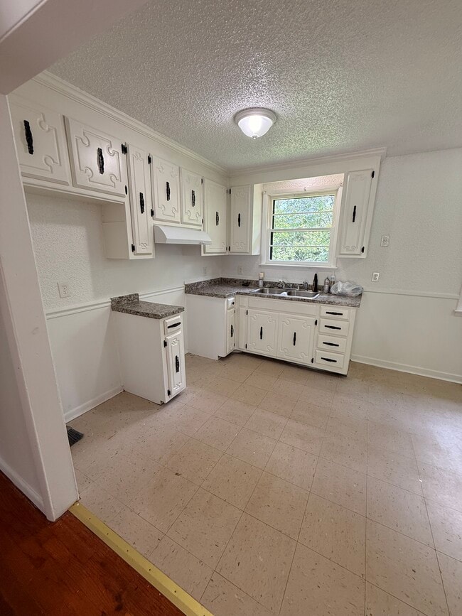Building Photo - 3412 Olsen Ln