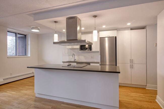 Photo du bâtiment - 4800 Maisonneuve Blvd W