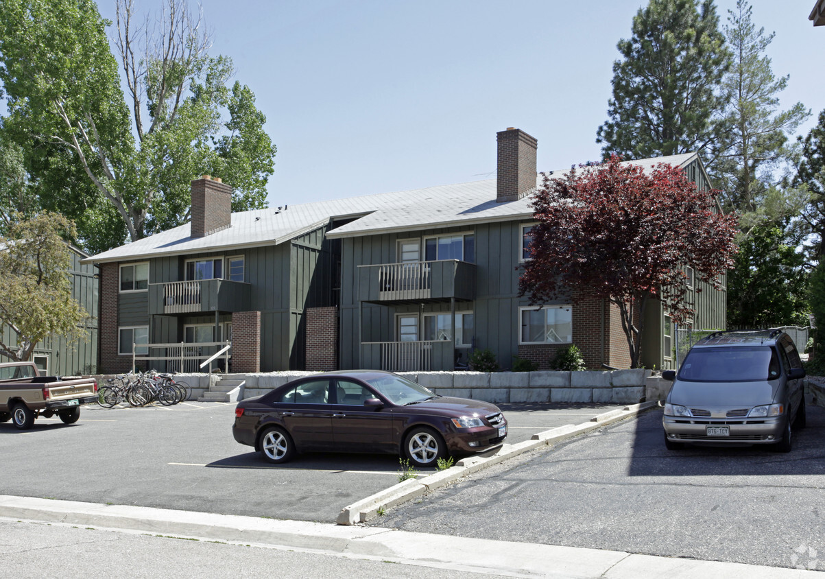 Primary Photo - Spring Park Apartments