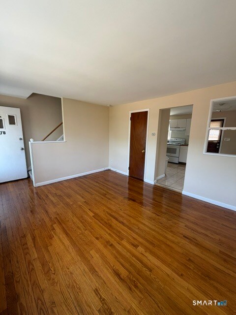 Foto del edificio - 7 Eclipse Ave