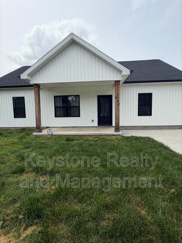 Building Photo - 605 Colonelette Dr