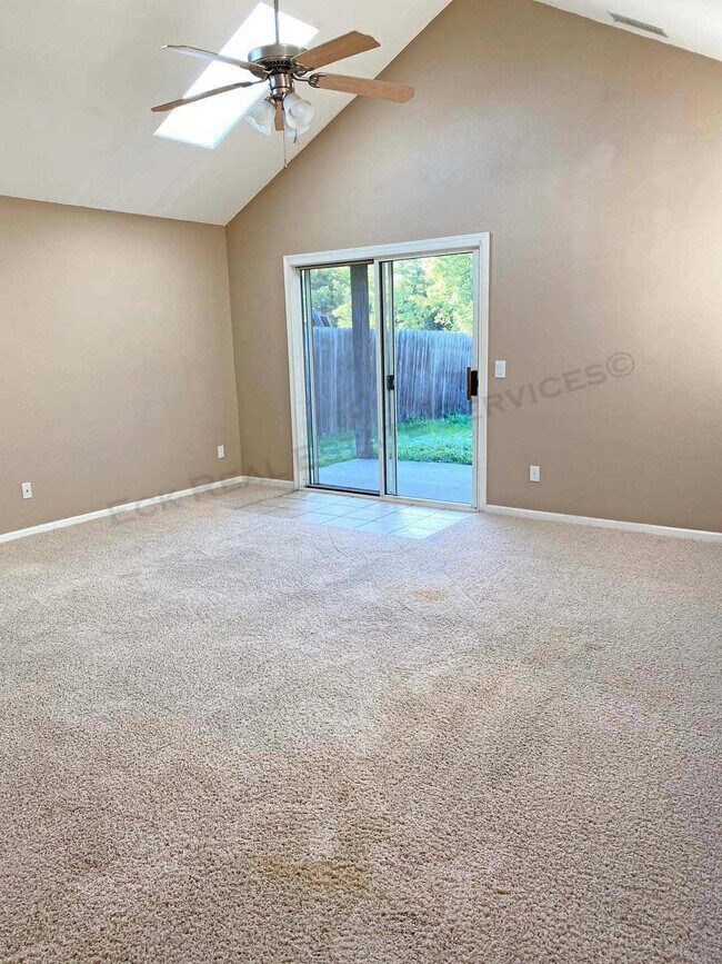 Building Photo - 1530 Legend Trail Dr